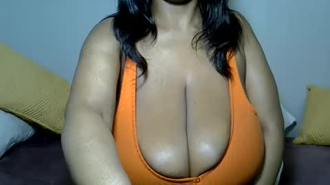 bustytessa37 online show from 06/05/26, 04:41