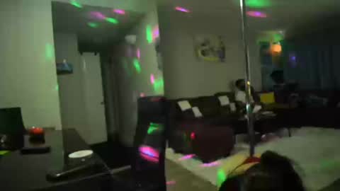 Snapshot of butter_pecanxoxo chatting on 10/14/25, 10:05 butter_pecanxoxo online show from 10/14/25, 10:05