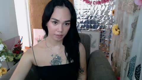 Snapshot of butterfly_blossom chatting on 08/05/26, 12:46 ask me. online show from 08/05/26, 12:46