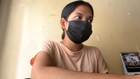 butterfly_yuna online show from 06/17/26, 08:17