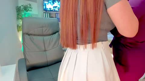Sara and  Coral long hair online show from 01/13/25, 05:33