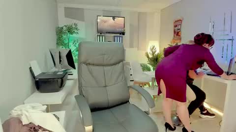 Sara and  Coral long hair online show from 02/17/25, 07:42