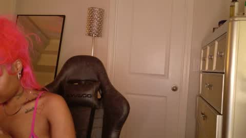 butterfly booty online show from 02/05/26, 07:02