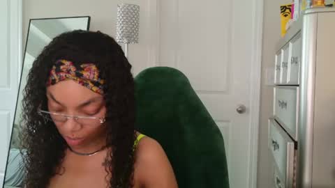 butterfly booty online show from 04/21/26, 03:07