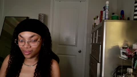 butterfly booty online show from 04/28/26, 08:08