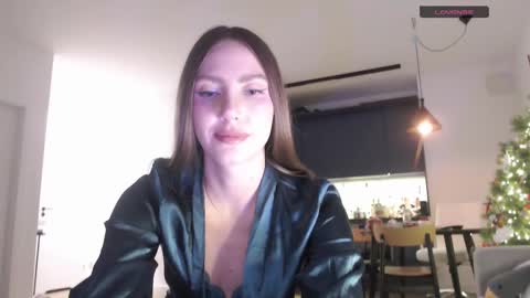 Lauren online show from 12/18/25, 05:52