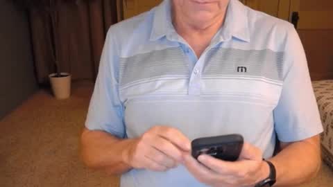 Snapshot of buttnakedfun954737 chatting on 12/17/24, 10:23 Miles online show from 12/17/24, 10:23