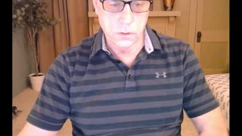 Snapshot of buttnakedfun954737 chatting on 02/14/25, 10:07 Miles online show from 02/14/25, 10:07