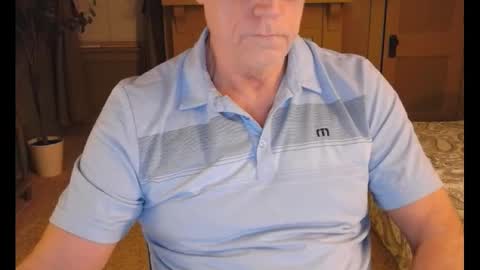 Snapshot of buttnakedfun954737 chatting on 03/10/25, 09:53 Miles online show from 03/10/25, 09:53