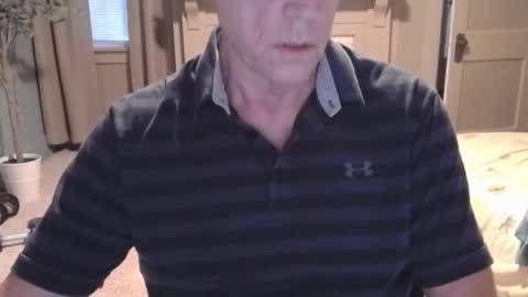 Snapshot of buttnakedfun954737 chatting on 06/02/26, 09:55 Miles online show from 06/02/26, 09:55