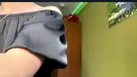 Snapshot of butyhoi chatting on 07/06/26, 03:47 butyhoi online show from 07/06/26, 03:47