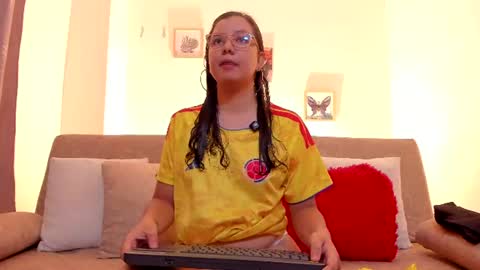 BUNNY BELLA online show from 06/18/26, 03:18
