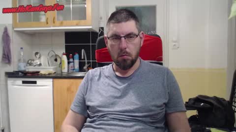 Snapshot of bux404 chatting on 01/07/25, 12:34 Pete online show from 01/07/25, 12:34