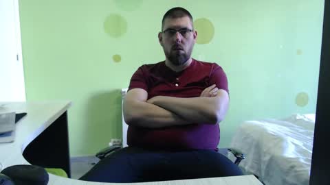 Snapshot of bux404 chatting on 03/05/25, 12:00 Pete online show from 03/05/25, 12:00