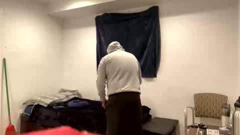 Snapshot of bv965422 chatting on 12/03/25, 08:00 696969illuminate online show from 12/03/25, 08:00