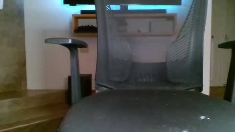 bwc44u online show from 10/01/25, 02:06