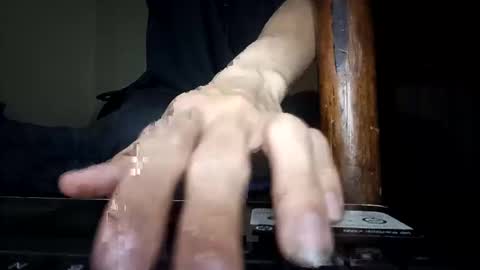 Snapshot of bwc_thebully chatting on 09/16/25, 07:09 bwc_thebully online show from 09/16/25, 07:09