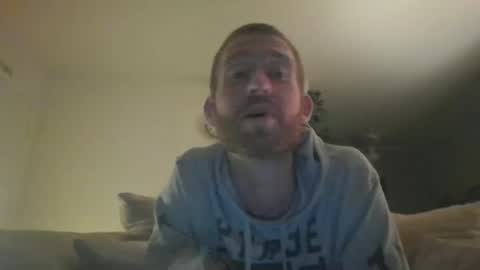 Snapshot of bwcwhiteboy94 chatting on 10/25/25, 05:48 bwcwhiteboy94 online show from 10/25/25, 05:48