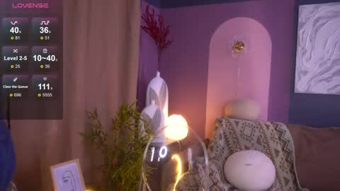 Kira online show from 10/09/25, 03:43