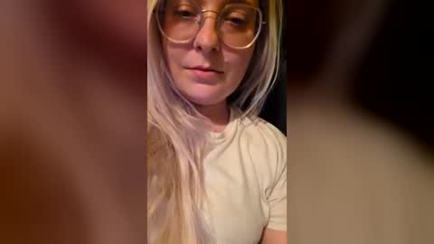 Momuknow online show from 06/12/26, 05:39