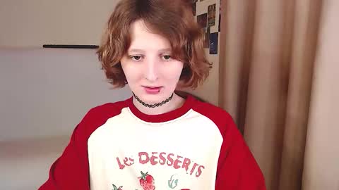 Snapshot of c0ralynx chatting on 10/28/25, 07:56 C0ralynx online show from 10/28/25, 07:56