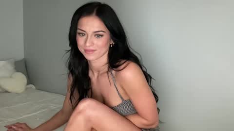c1luxegirl online show from 09/10/25, 11:16