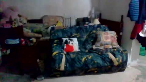Snapshot of c2cv33x chatting on 01/11/25, 09:15 tu papii online show from 01/11/25, 09:15