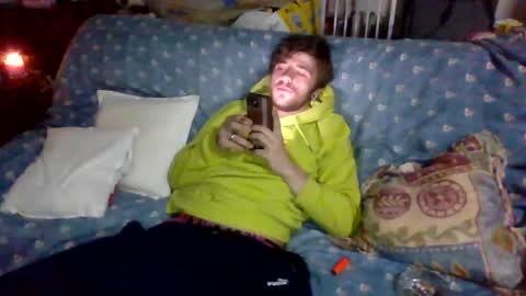 Snapshot of c2cv33x chatting on 02/14/25, 07:23 tu papii online show from 02/14/25, 07:23