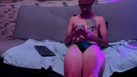 Snapshot of c_ooll01 chatting on 04/21/26, 02:51 Alexis Eric - Independent Model online show from 04/21/26, 02:51