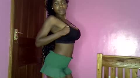 C--trish online show from 09/18/25, 08:22