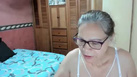 Snapshot of caarlaa_69 chatting on 02/02/25, 10:02 caarlaa_69 online show from 02/02/25, 10:02