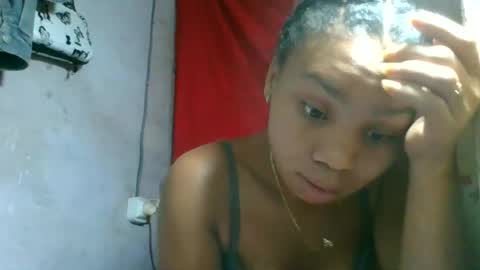 Snapshot of caella98 chatting on 06/11/26, 03:15 caella98 online show from 06/11/26, 03:15