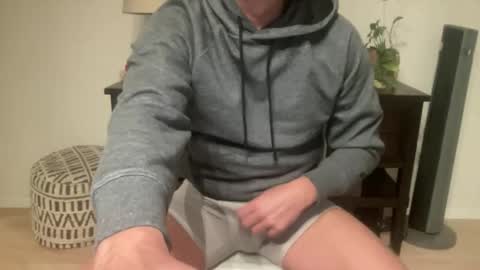 Snapshot of caexposer chatting on 12/14/25, 05:07 caexposer online show from 12/14/25, 05:07