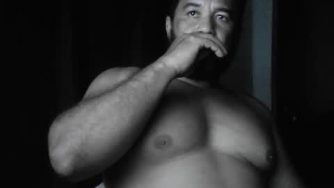 Snapshot of cafinfi1 chatting on 05/17/26, 02:31 cafinfi1 online show from 05/17/26, 02:31