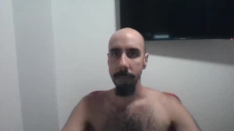 Snapshot of caibra87 chatting on 11/19/25, 08:31 Will caibra find a sugar daddy or sugar mommy online show from 11/19/25, 08:31