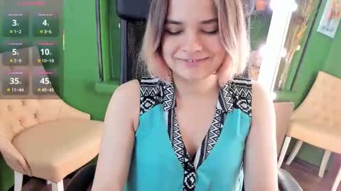 Snapshot of caitlin_crazy chatting on 09/18/25, 08:16 Gina online show from 09/18/25, 08:16