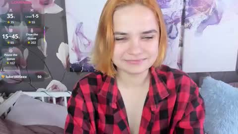 Snapshot of caitlin_crazy chatting on 10/10/25, 08:13 Gina online show from 10/10/25, 08:13