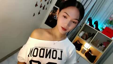 caitlin online show from 06/24/26, 10:42