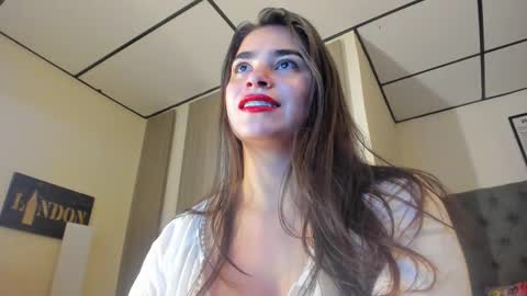 caitlingomez0 online show from 01/19/26, 10:30
