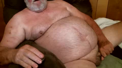 Snapshot of cajungrey75 chatting on 10/17/25, 11:02 cajungrey online show from 10/17/25, 11:02