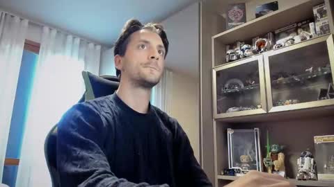 Snapshot of calciatore94 chatting on 10/16/25, 09:54 Marco online show from 10/16/25, 09:54