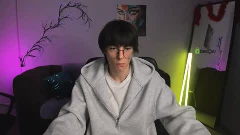 Snapshot of caleb_lichi chatting on 12/01/25, 01:05 aleb online show from 12/01/25, 01:05