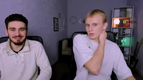 Snapshot of caleb_lichi chatting on 12/16/25, 03:28 aleb online show from 12/16/25, 03:28