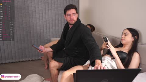 https online show from 10/23/25, 02:33