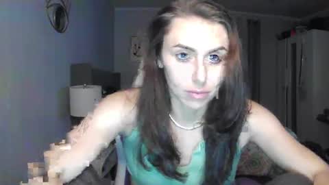 Snapshot of calicambri chatting on 01/25/25, 12:27 The Cali Cambri online show from 01/25/25, 12:27