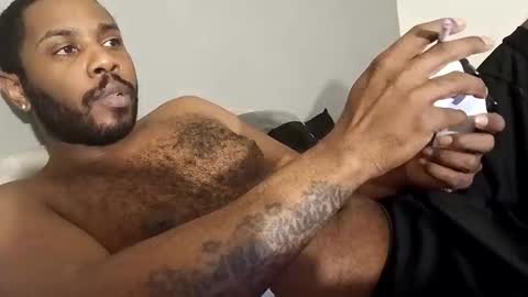 Snapshot of caliclysm12 chatting on 10/19/25, 07:31 Caliclysm online show from 10/19/25, 07:31