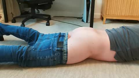 Snapshot of califundude69 chatting on 12/18/25, 12:27 califundude69 online show from 12/18/25, 12:27