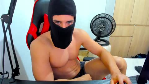 calihotcaliente27 online show from 12/05/24, 02:11