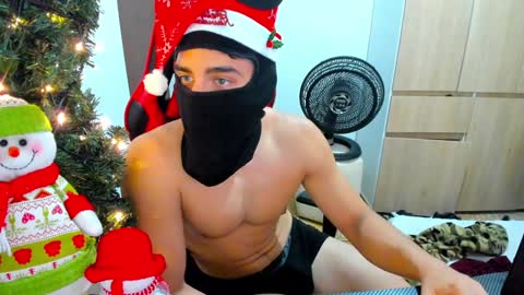 calihotcaliente27 online show from 12/18/24, 05:10