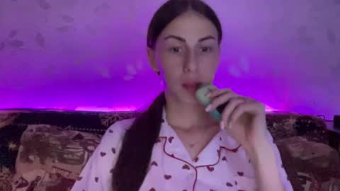 Anna online show from 12/01/24, 10:32